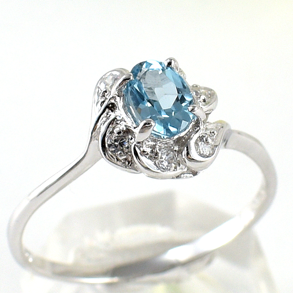 แหวนเงินแท้ราคาถูกชุบทองคำขาว สวิสบลูโทปาซแท้ 0.65 กะรัต เพชรCZ 0.09 กะรัต งานประณีตสวยงาม สั่งผลิตค่ะ