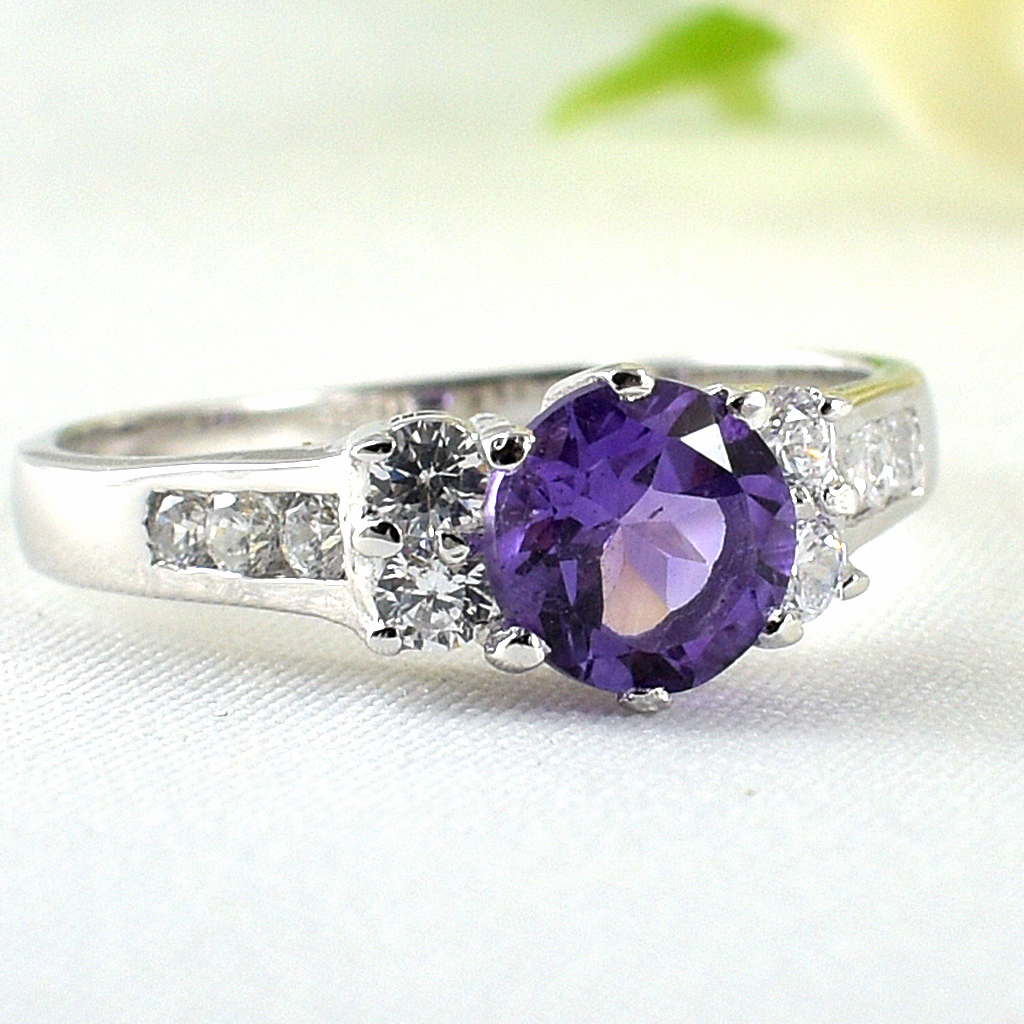 แหวนเงินแท้ราคาถูกชุบทองคำขาว แอมิทิสต์แท้ 0.90 กะรัต ไวท์โทปาซ 0.58 กะรัต งานประณีตสวยงาม สั่งผลิตค่ะ