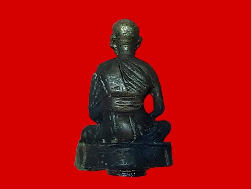 รูปเหมือนหล่อ หลวงพ่อขวัญ วัดบ้านไร่ พิจิตร