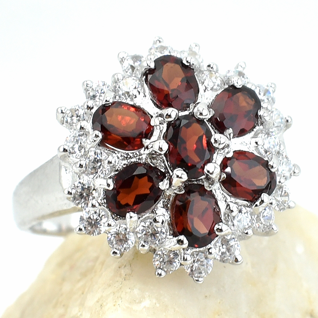 แหวนเงินแท้ราคาถูกชุบทองคำขาว พลอยแท้โกเมน 1.75 กะรัต เพชรCZ 0.75 กะรัต งานประณีตสวยงาม สั่งผลิตค่ะ