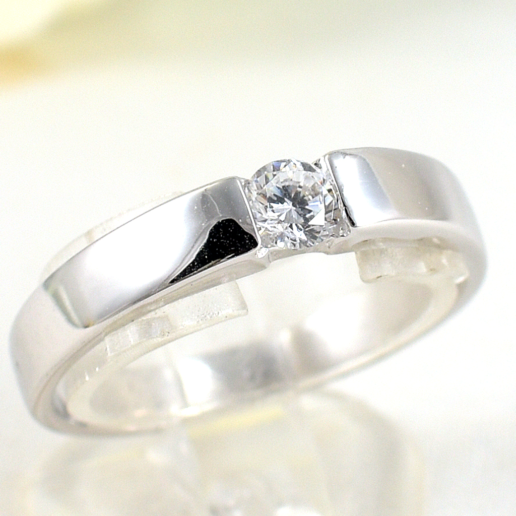 แหวนเงินแท้ราคาถูกชุบทองคำขาว เพชรCZแท้ 0.25 กะรัต งานประณีตสวยงาม สั่งผลิตค่ะ