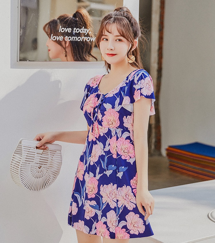 ชุดว่ายน้ำ วันพีชรอบอก36-42 รอบเอว 32-38สะโพก 38-46 นิ้ว ยาว 32 นิ้ว ด้านในเป็นขาสั้นไม่แยกชิ้นราคาถูก พลางพุงดีค่ะ