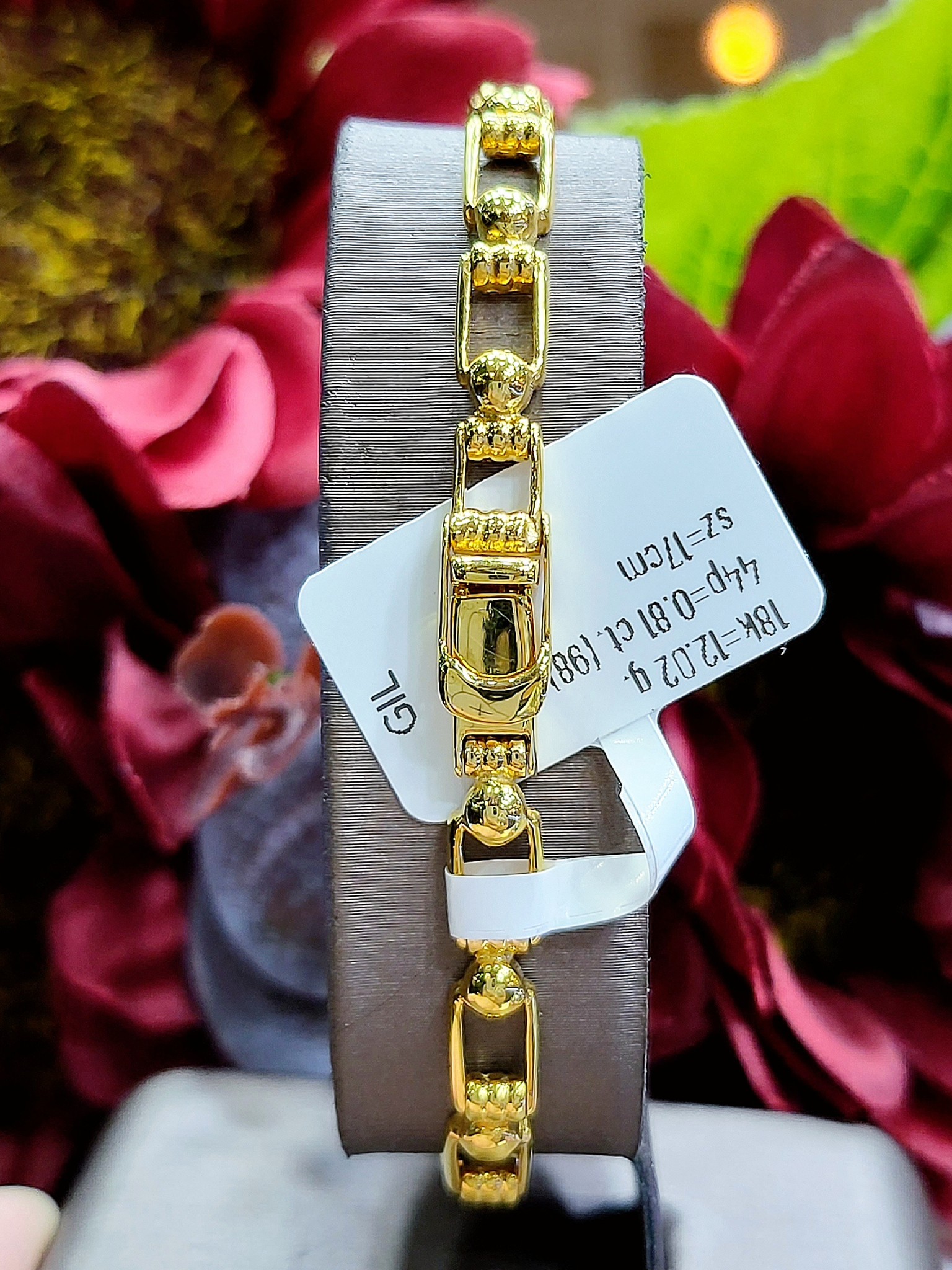 พร้อมส่งและสั่งผลิตสร้อยข้อมือทองเพชรแท้2แถวครึ่งหน้าสวยเรียบหรู ประดับเพชรเบลเยี่ยมขาวใสไฟดี เหลี่ยมสวยทุกเม็ด แต่งงาน หมั้น ใส่เที่ยว ออกงาน ทองคำ 18K เพชรแท้ 0.81 กะรัต 44 เม็ด ราคาถูกมาก ส่งฟรี