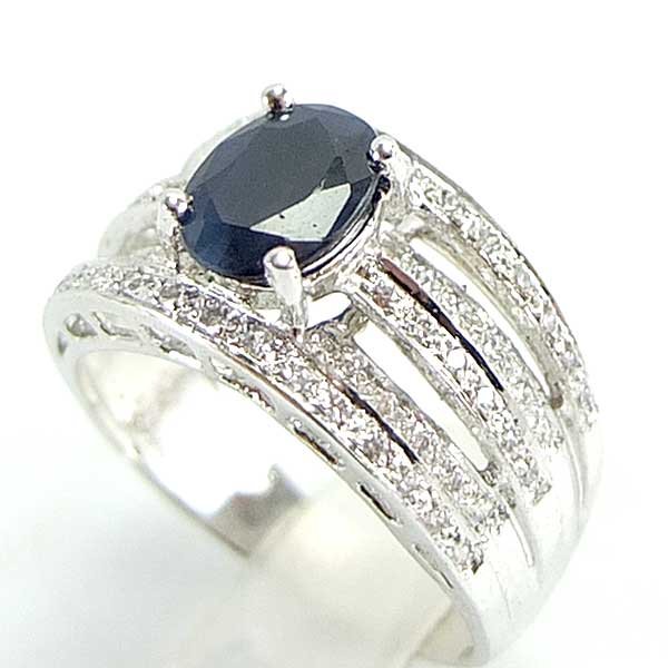 แหวนเงินแท้ราคาถูกชุบทองคำขาว ไพลินแท้ 1.58 กะรัต เพชรCZ 0.434 กะรัต งานประณีตสวยงาม สั่งผลิตค่ะ