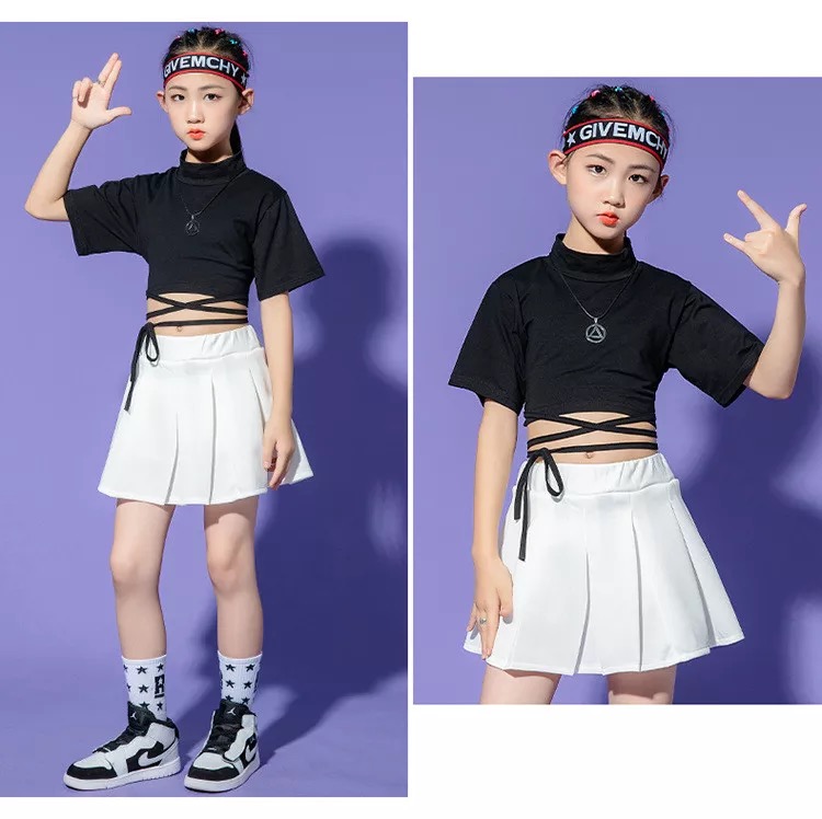 ชุดเต้น ชุดแดนซ์ เสื้อแขนสั้น+กระโปรงสั้นสีขาว