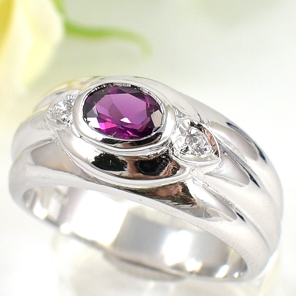 แหวนเงินแท้ราคาถูกชุบทองคำขาว พลอยแท้โรโดไลท์การ์เน็ต 0.65 กะรัต เพชรCZ 0.06 กะรัต งานประณีตสวยงาม สั่งผลิตค่ะ