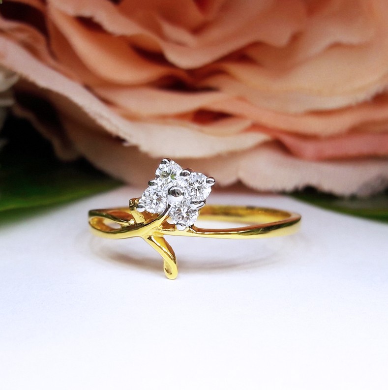 สั่งผลิตเพชรเบลเยี่ยมคัท แหวนแต่งงาน แหวนหมั้น ใส่เที่ยว ออกงาน แหวนทองคำ 18K เพชรแท้ 0.41 กะรัต 2.00 กรัม น้ำ 99 ราคาถูกมาก มีใบรับประกันค่ะ