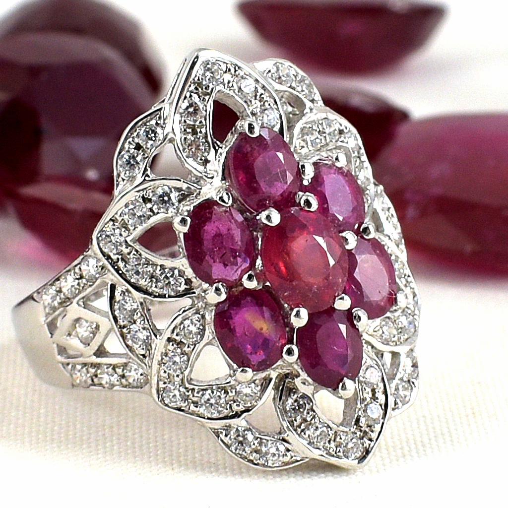 แหวนเงินแท้ราคาถูกชุบทองคำขาว ทับทิมแท้ 3.15 กะรัต เพชรCZ 0.56 กะรัต งานประณีตสวยงาม สั่งผลิตค่ะ