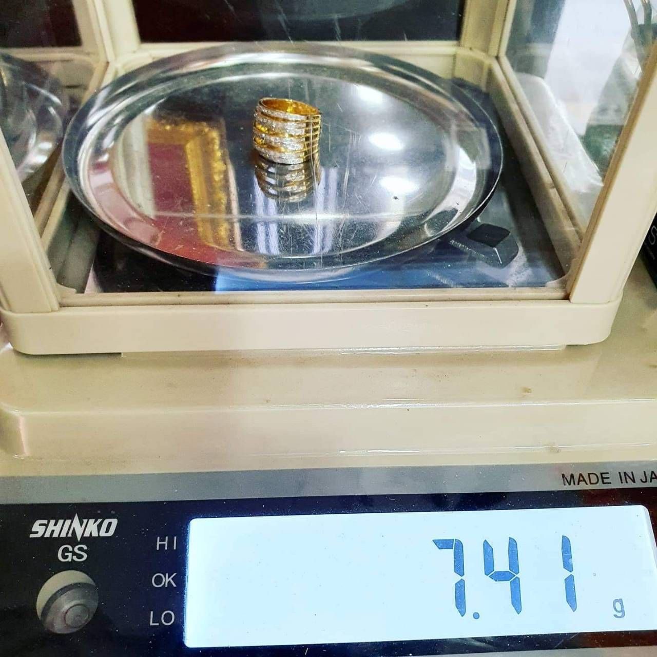 พร้อมส่งและสั่งผลิตแหวนเพชร7แถวสลับเก๋มากๆ แหวนแต่งงาน แหวนหมั้น ใส่เที่ยว ออกงาน แหวนทองคำ 9K เพชรแท้ 0.40 กะรัต 79 เม็ด ราคาถูกมาก ส่งฟรี