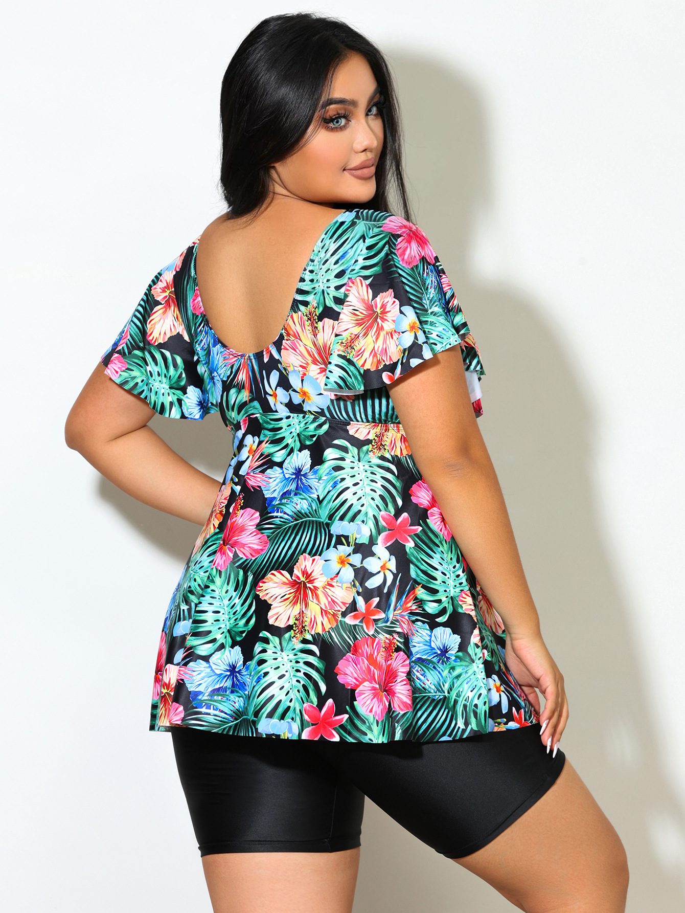 ชุดว่ายน้ำคนอ้วนเซต 2 ชิ้นรอบอก46-54 กางเกงรอบเอว 40-46 สะโพก48-58 เสื้อยาว 32 กางเกงยาว 18 นิ้วค่ะรอบวงแขน 20-26 นิ้ว ผ้าดีงานสวยพลางพุง ใส่แล้วดูไม่อ้วน คุ้มราคามากๆค่ะ