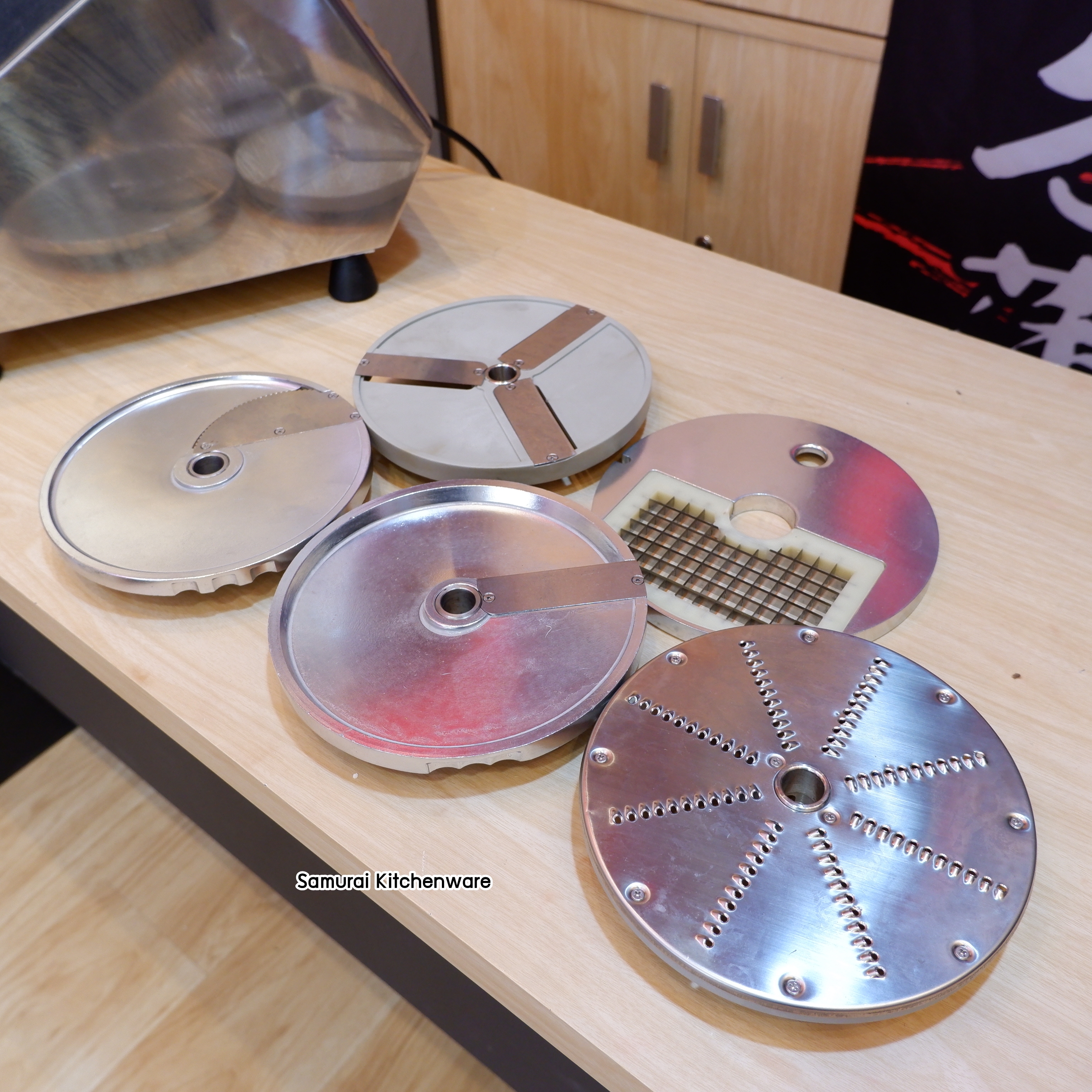 เครื่องหั่นผัก รุ่น VM-102