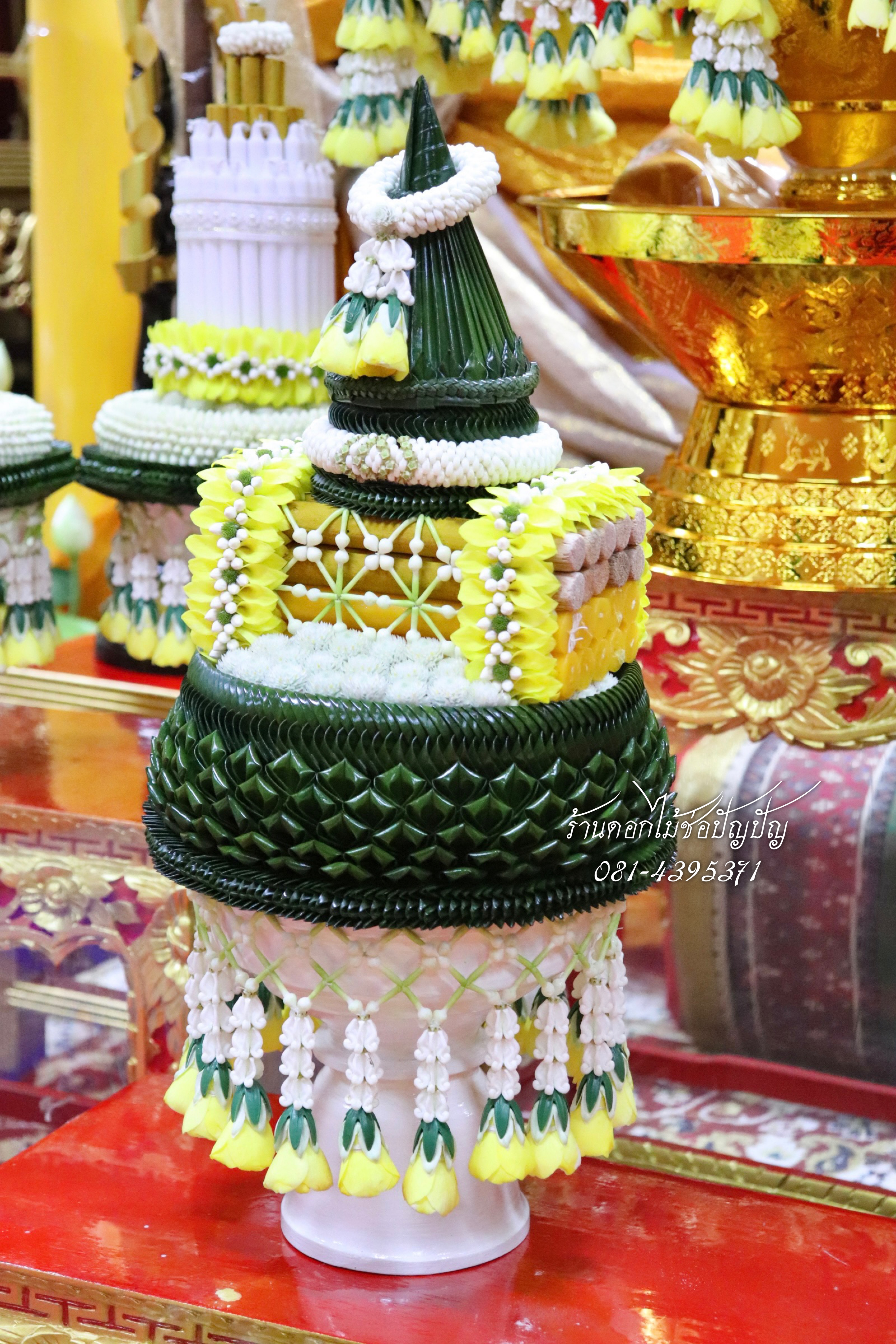 เครื่องบวชดอกไม้สด โทนสีเหลืองขาว