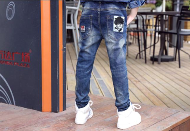 สินค้าพร้อมส่ง กางเกงยีนส์เด็กชาย แต่งลาย
