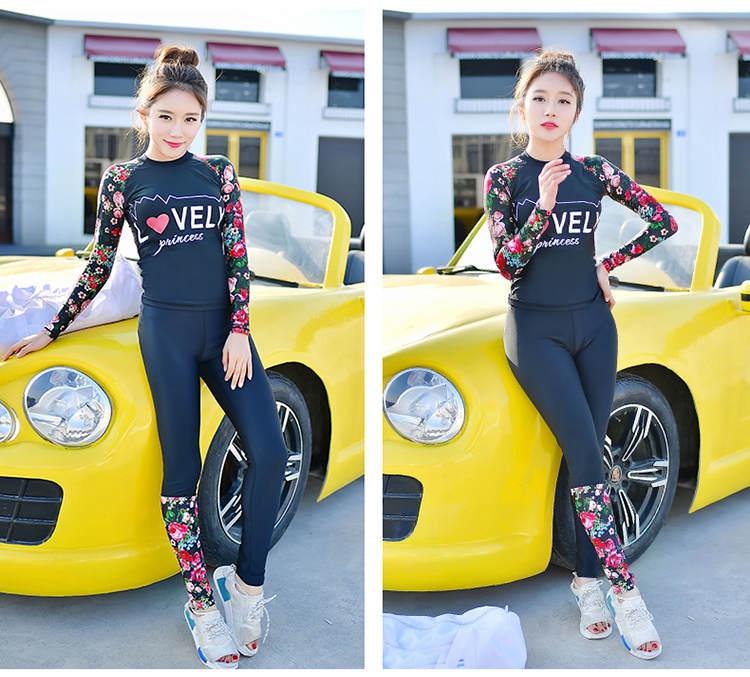 ชุดว่ายน้ำหญิง : ชุดเซ็ตเสื้อแขนยาวลายดอก +กางเกงขายาว ผู้ใหญ่