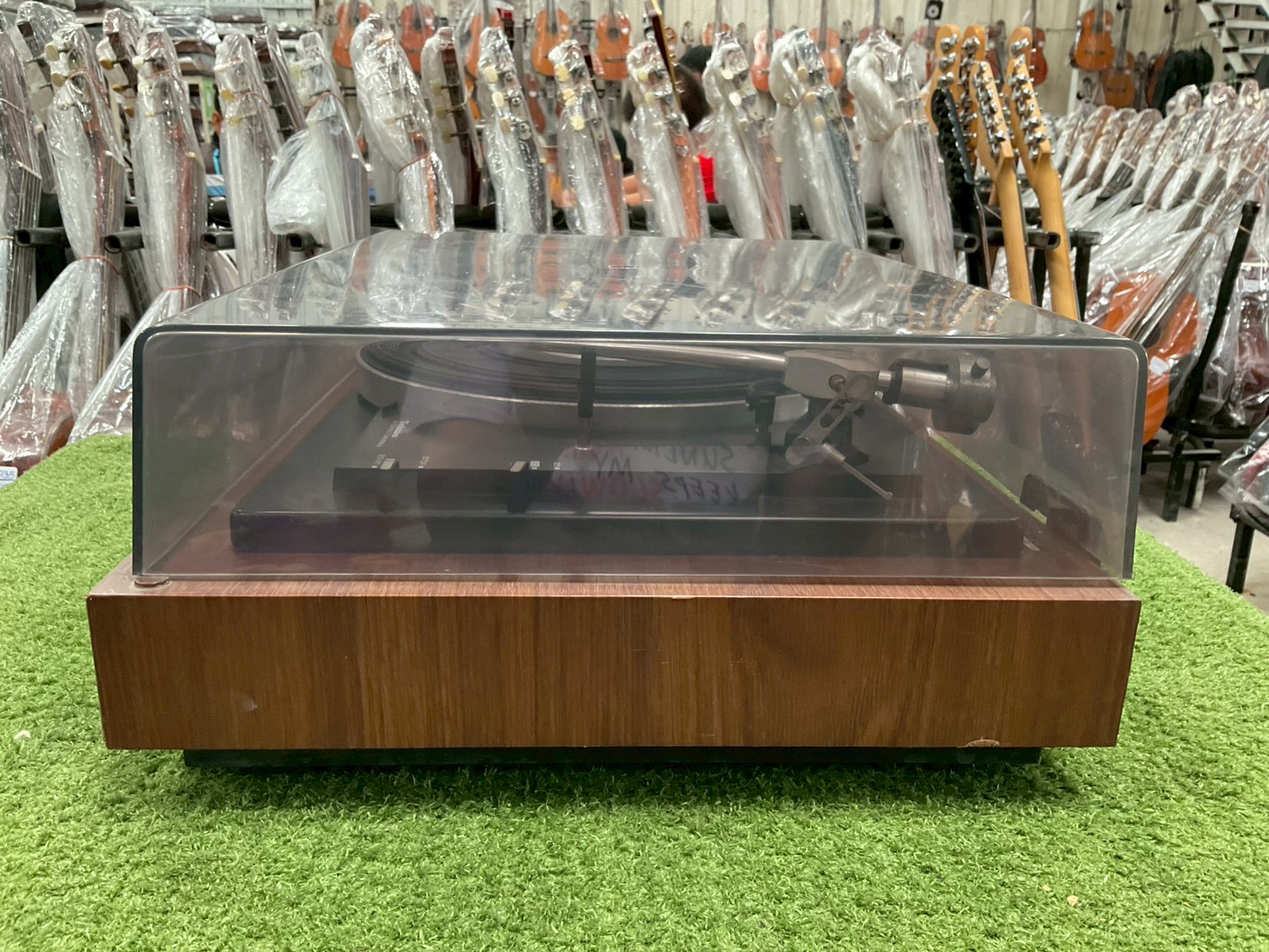 เครื่องเล่นแผ่นเสียง Technics : SL-29