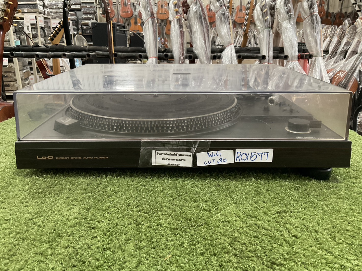 เครื่องเล่นแผ่นเสียง Lo-D(HITACHI) : HT-351 สินค้าไม่พร้อมใช้(ต้องซ่อม)