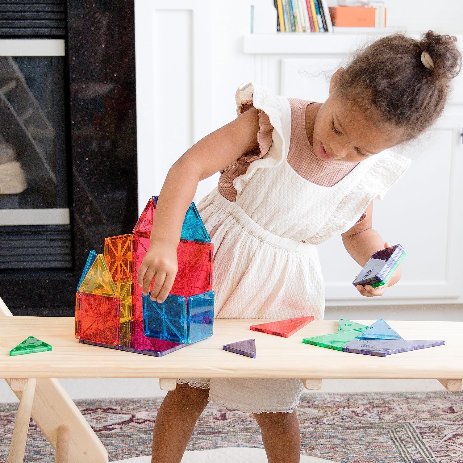 MAGNA-TILES Classic 100-Piece Magnetic Construction Set