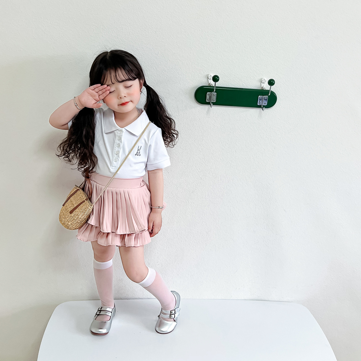 friendly4kid พร้อมส่ง กระโปรง เด็กอัดพลีท ทรงสั้น มีซับในกางเกง ลายพื้น เกรดคุณภาพ แบบสั้น พองฟู