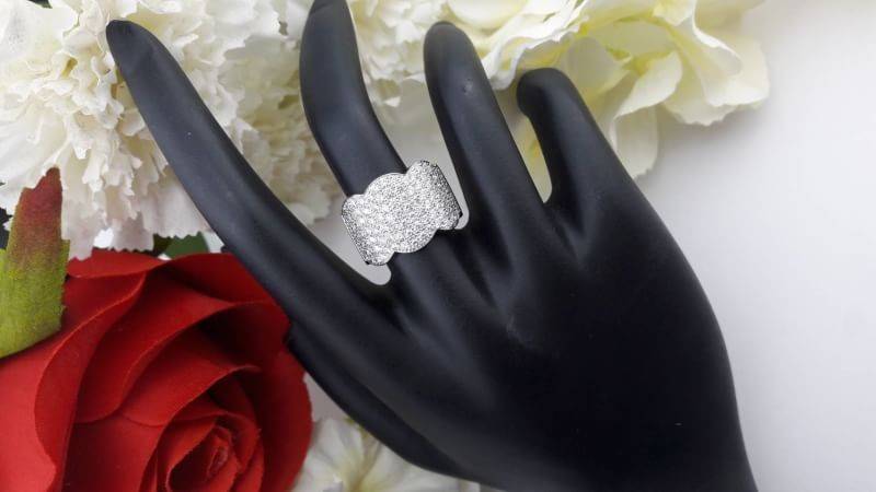 สั่งผลิตเพชรเบลเยี่ยมคัท แหวนแต่งงาน แหวนหมั้น ใส่เที่ยว ออกงาน แหวนทองคำ 18K เพชรแท้ 1.72 กะรัต 8.52 กรัม น้ำ 99 ราคาถูกมาก มีใบรับประกันค่ะ