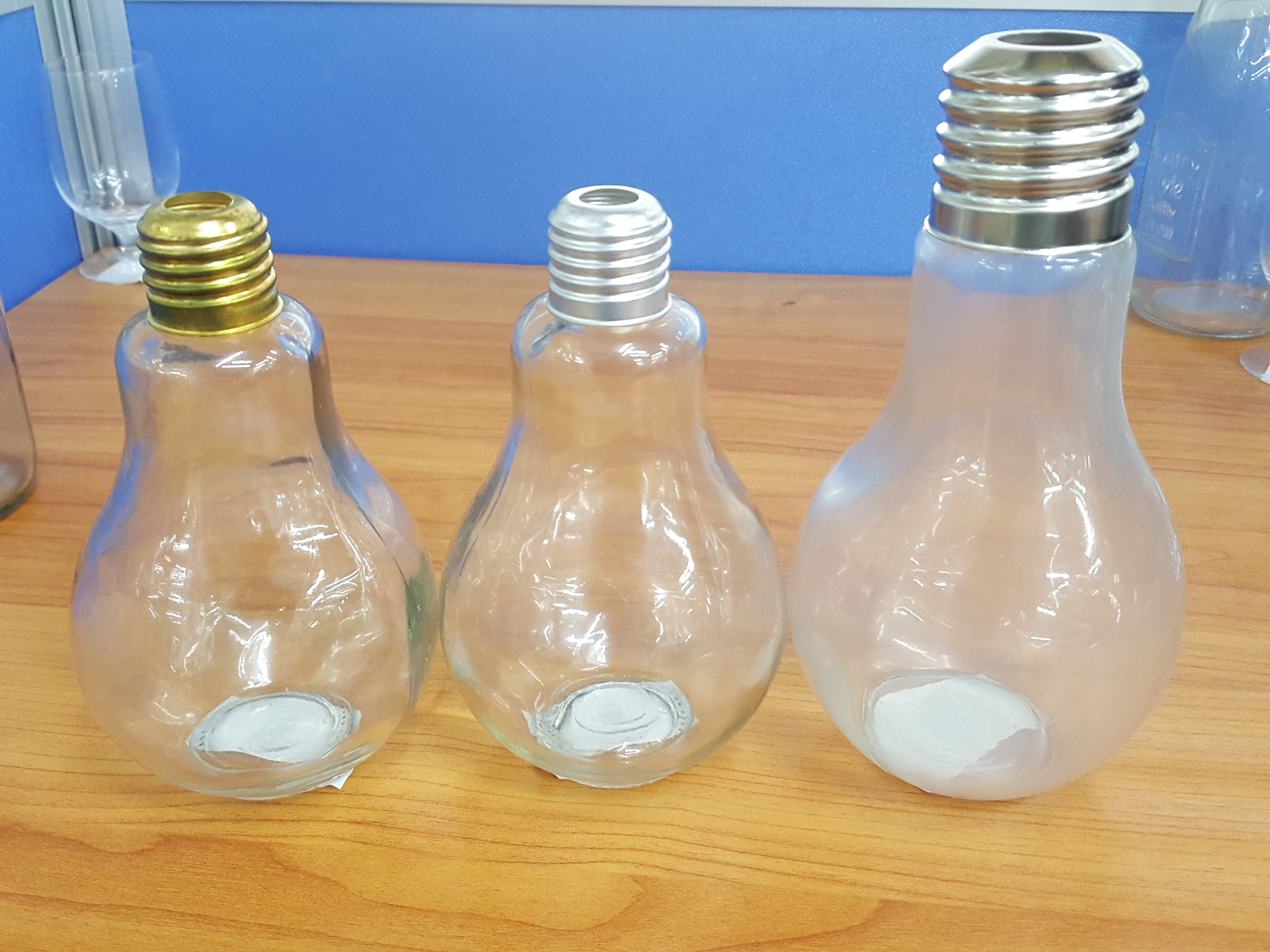 แก้วหลอดไฟ 300 ml. Drinking Bulb with screw cap 300 ml. Code : 005-J447