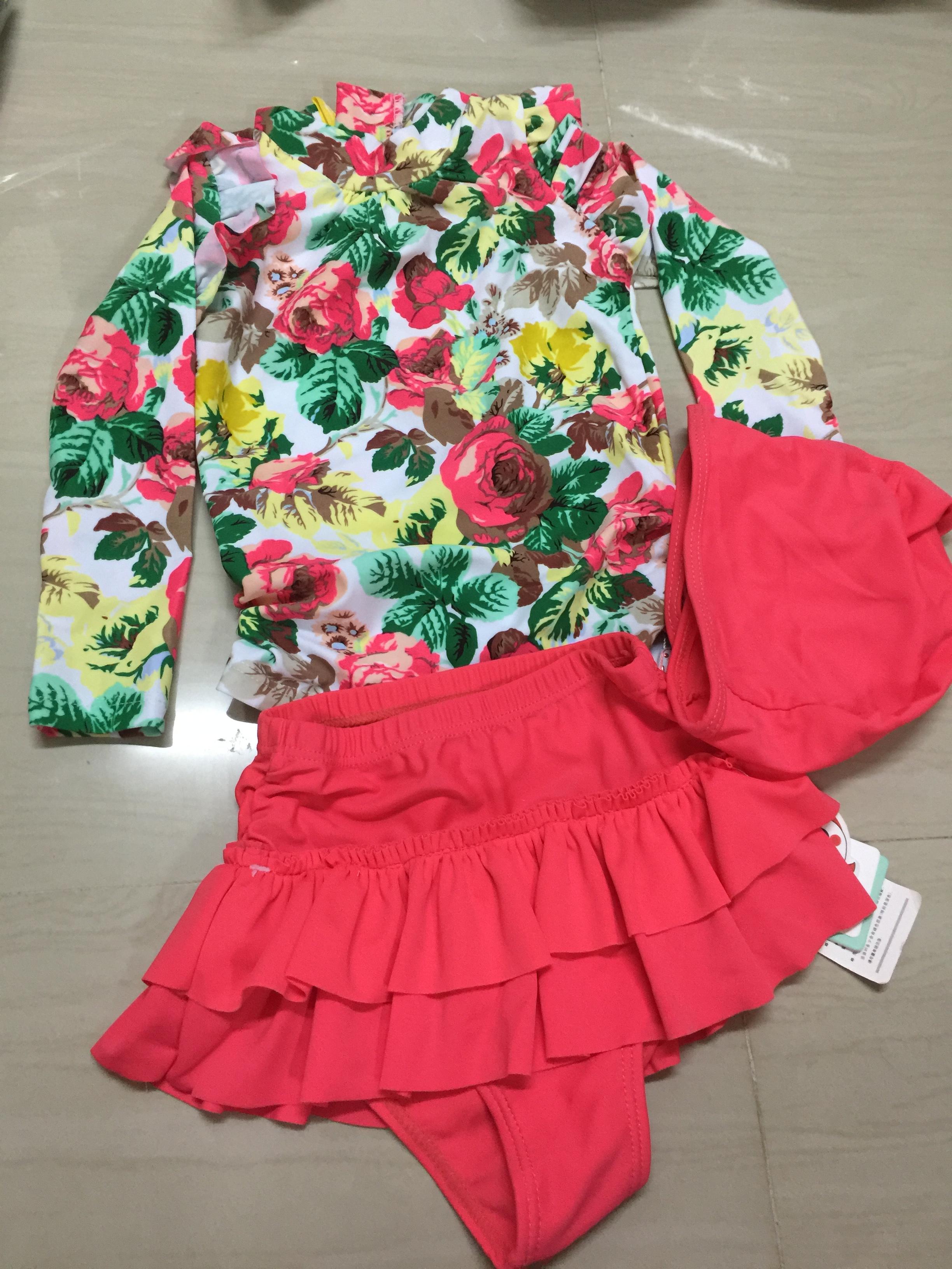 สินค้าพร้อมส่ง ชุดว่ายน้ำ เด็กหญิง เซ็ต 3 ชิ้น สไตล์ลายดอก