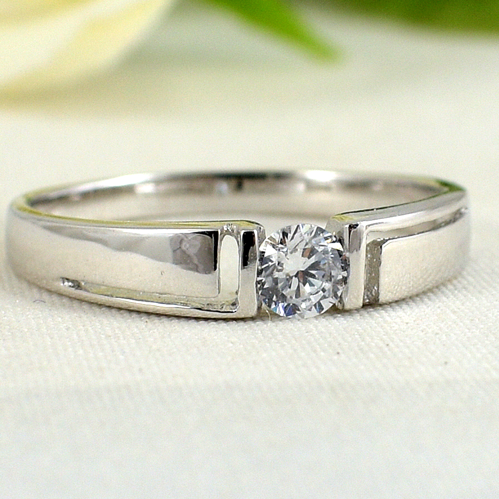 แหวนเงินแท้ราคาถูกชุบทองคำขาว เพชรCZแท้ 0.25 กะรัต งานประณีตสวยงาม สั่งผลิตค่ะ