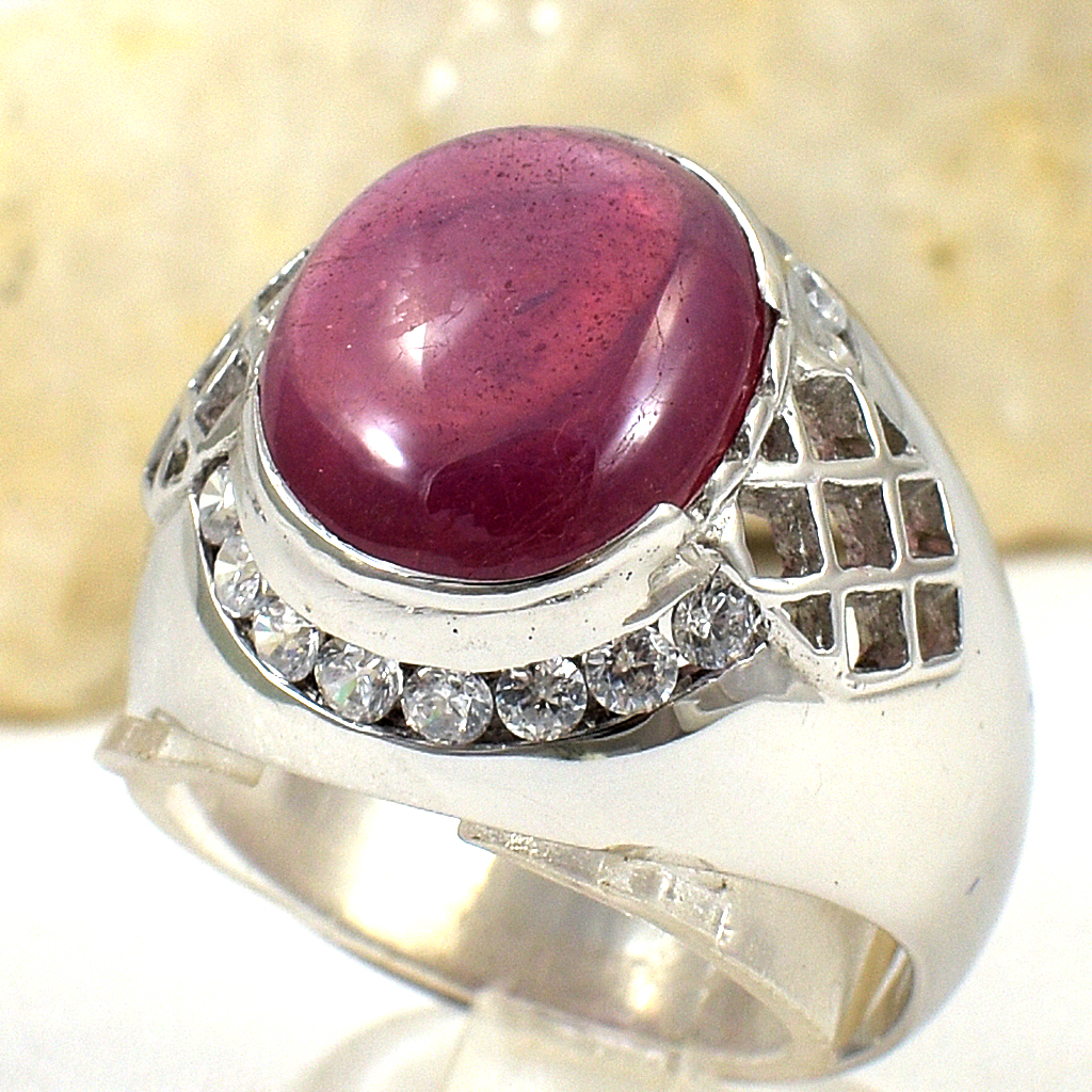 แหวนเงินแท้ราคาถูกชุบทองคำขาว พลอยแท้ทับทิม 6.45 กะรัต เพชรCZ 0.48 กะรัต งานประณีตสวยงาม สั่งผลิตค่ะ