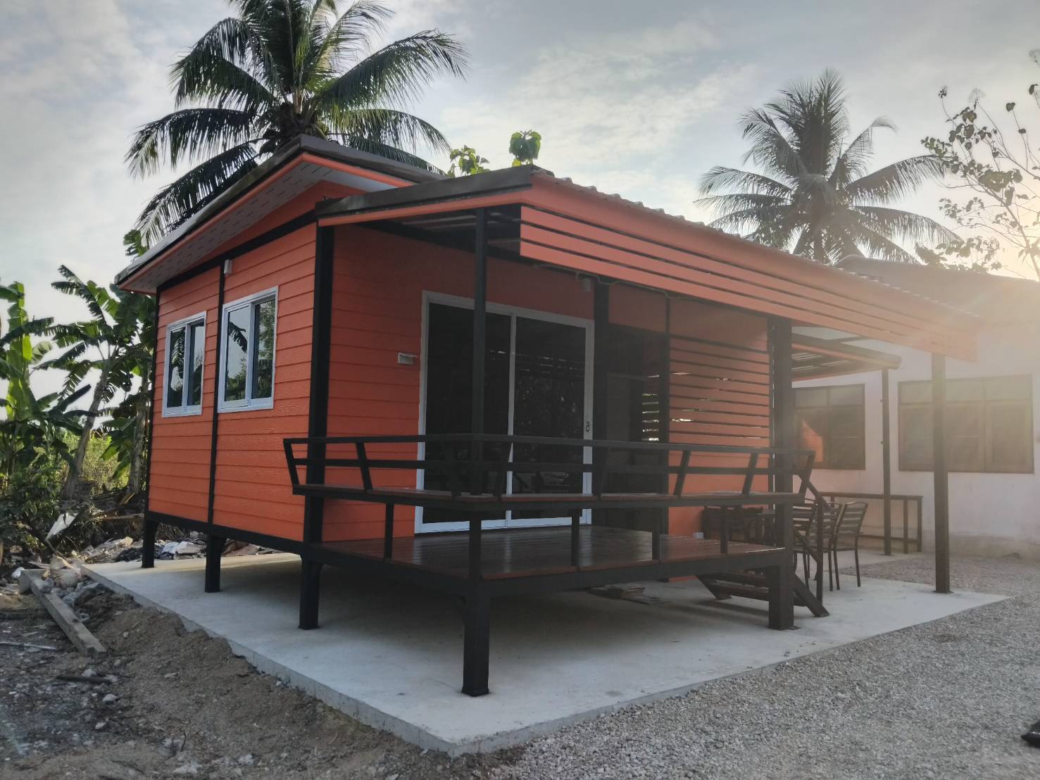 1นอน1ระเบียง1ห้องครัวเปิด1ห้องน้ำ1ที่จอดรถฟรีติดตั้ง