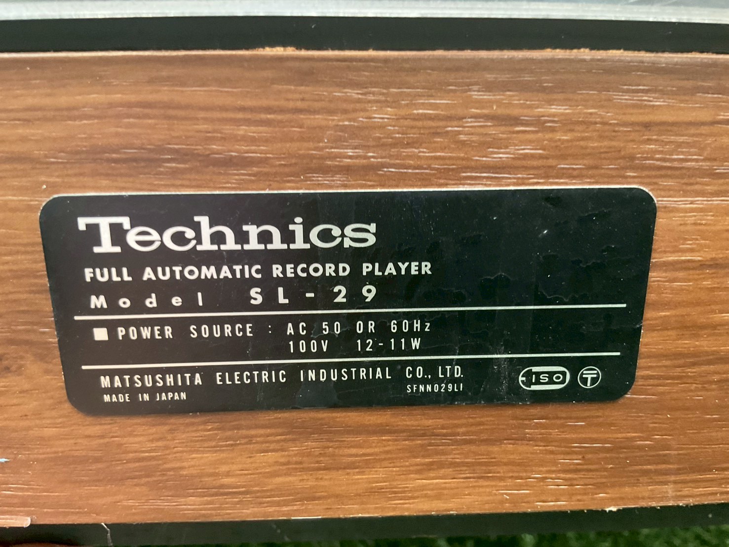 เครื่องเล่นแผ่นเสียง Technics : SL-29