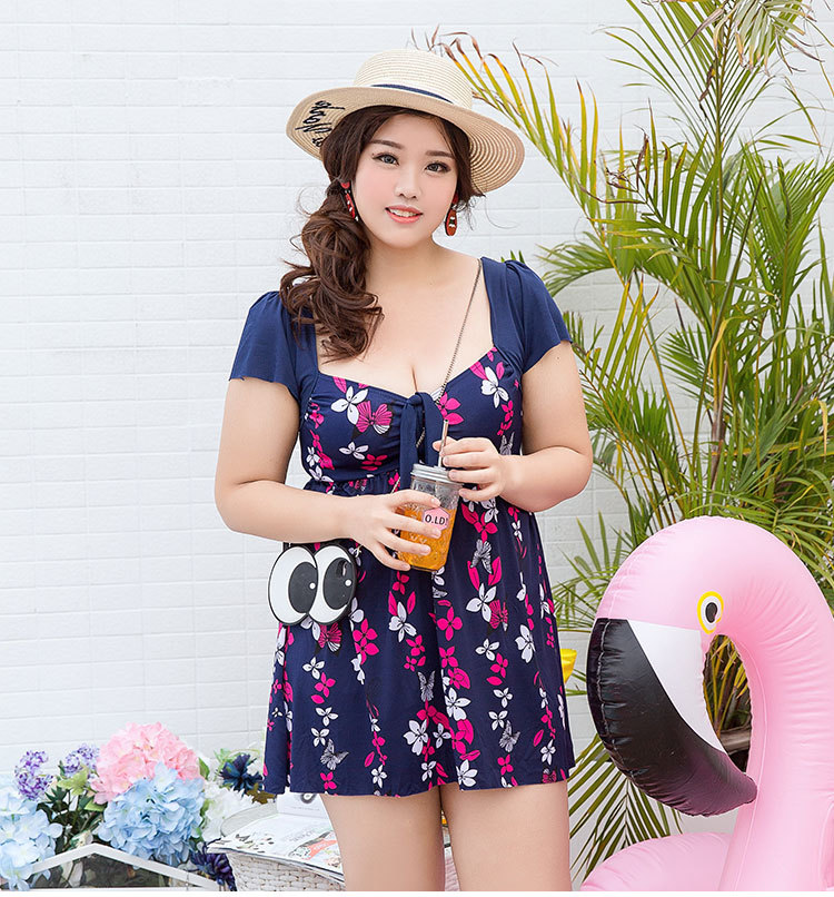 ชุดว่ายน้ำวันพีช รอบอก 34-42 รอบเอว 30-38 สะโพก36-44 นิ้ว ยาว 31 นิ้วค่ะ รุ่นนี้พลางพุงหน้าท้องได้ดีค่ะ