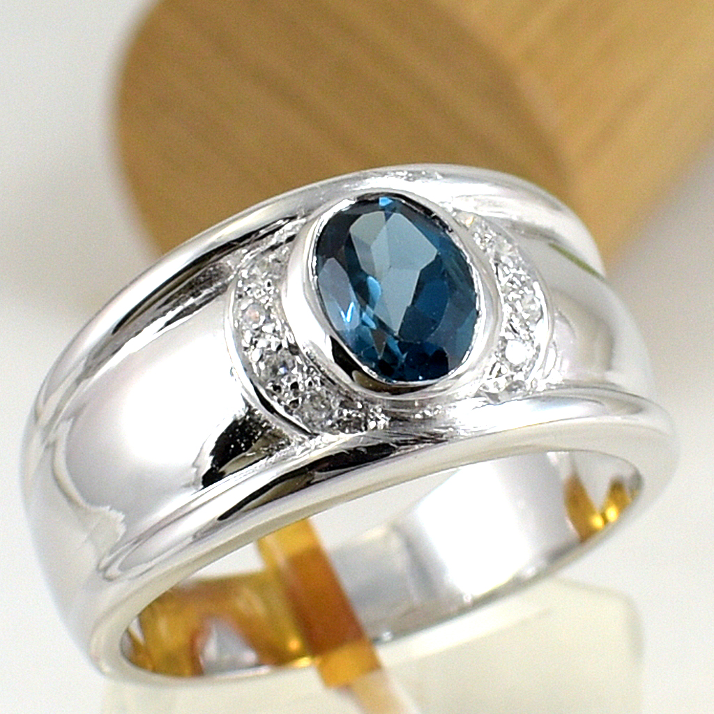 แหวนเงินแท้ราคาถูกชุบทองคำขาว ลอนดอนบลูโทปาซแท้ 0.95 กะรัต เพชรCZ 0.08 กะรัต งานประณีตสวยงาม สั่งผลิตค่ะ