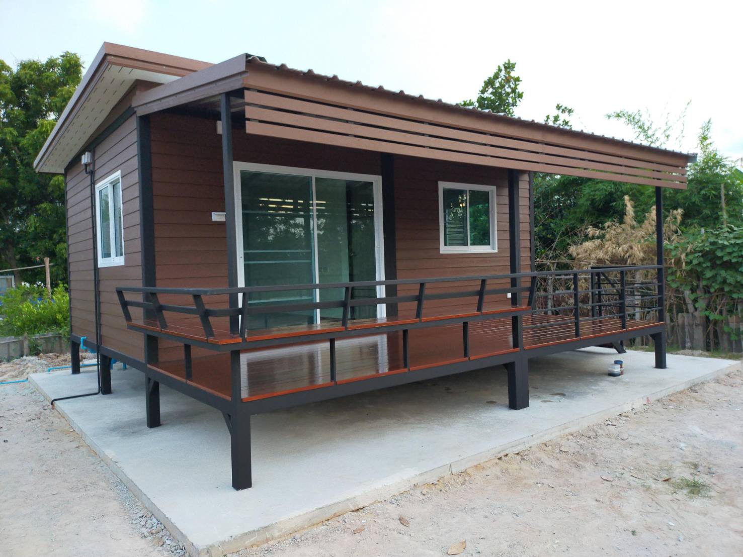 1นอน1นั่งเล่น บ้านน็อคดาวน์ ป.เจริญ