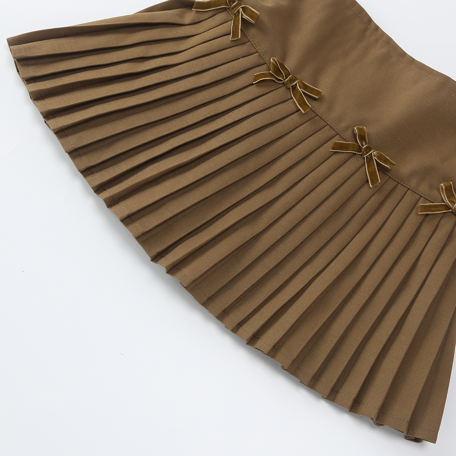 กระโปรง เด็กผู้หญิง อัดพลีทรอบตัวสีพื้นไม่รวมเข็มขัด**สินค้าเปิดจอง15วัน