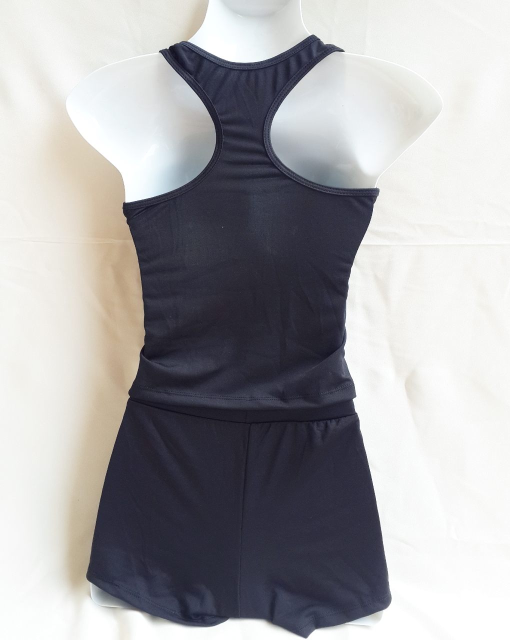 ชุดว่ายน้ำเด็กโต รอบอก 24-30 กางเกงรอบเอว 22-26 สะโพก 32-36 นิ้วค่ะ เสื้อ+กางเกง มีฟองน้ำที่อกค่ะ