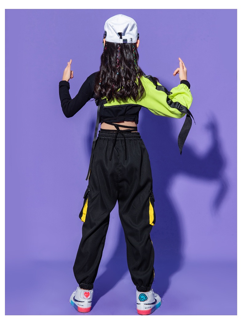 ชุดเต้น ชุดแดนซ์ ฮิปฮอป สีนีออน เสื้อสีดำ กางกงดำ