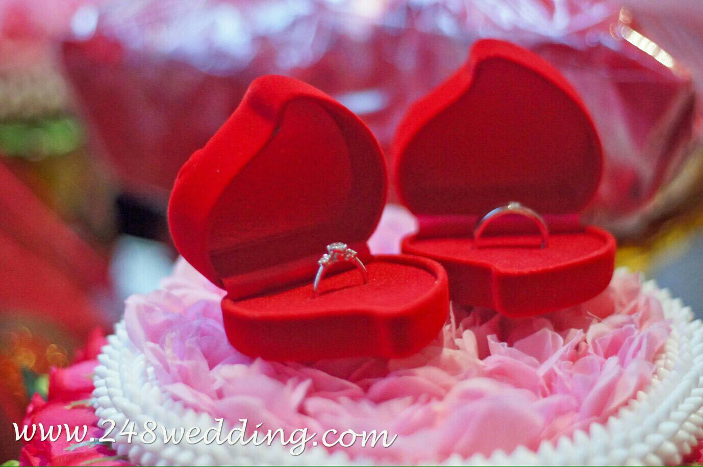 พานแหวนหมั้น