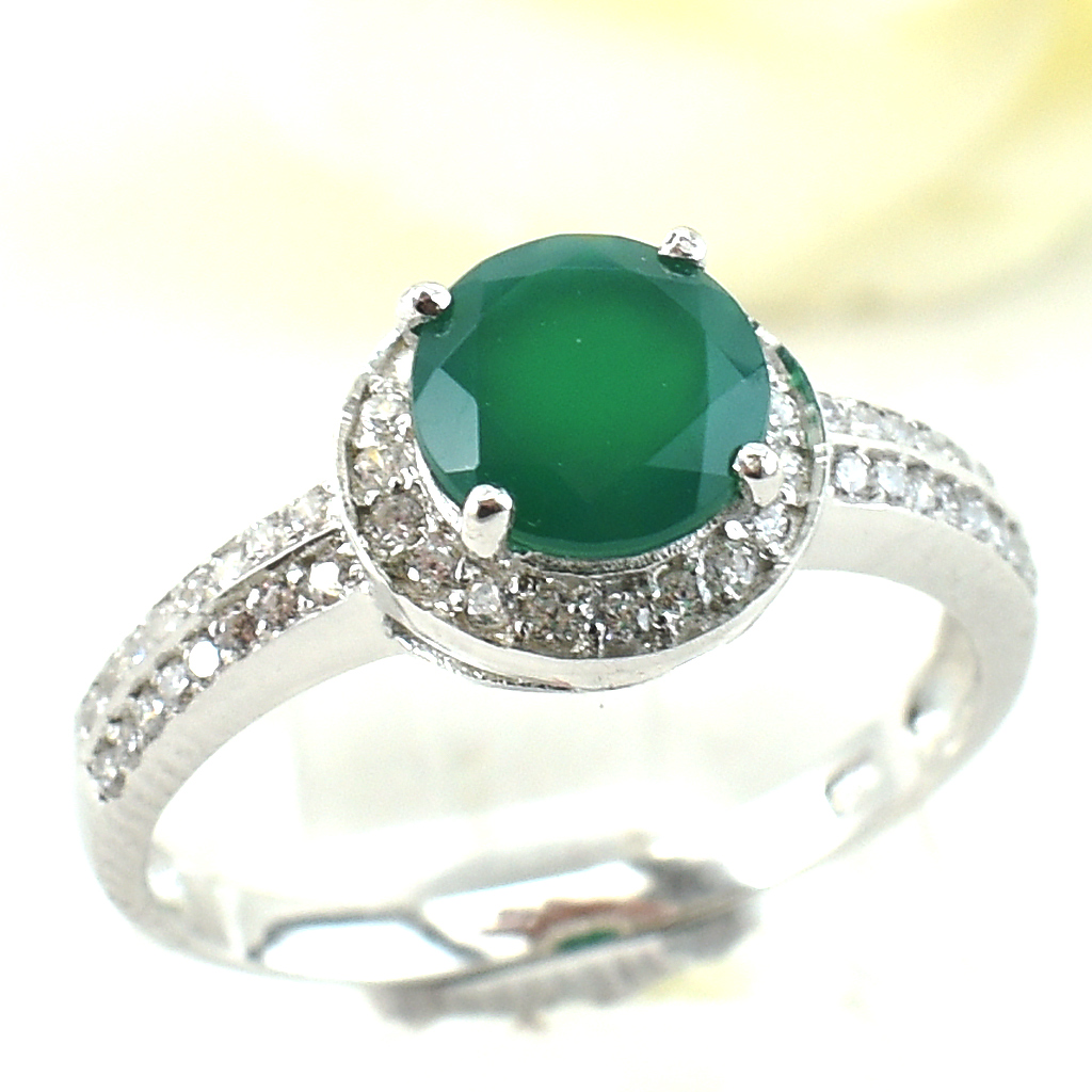 แหวนเงินแท้ราคาถูกชุบทองคำขาว พลอยแท้กรีนอะเกท 1.30 กะรัต เพชรCZ 0.414 กะรัต งานประณีตสวยงาม สั่งผลิตค่ะ