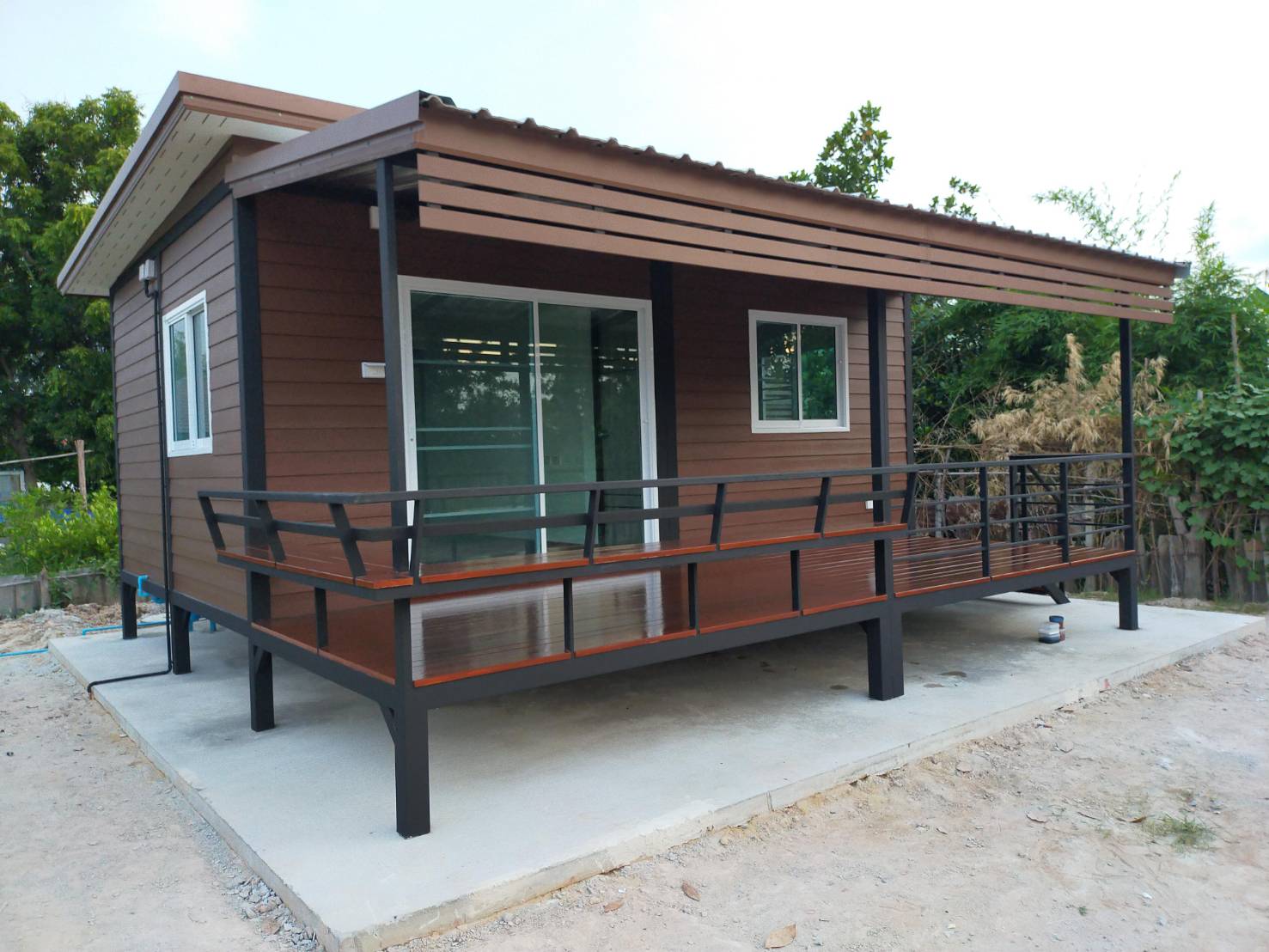 1นอน1นั่งเล่น บ้านน็อคดาวน์ ป.เจริญ