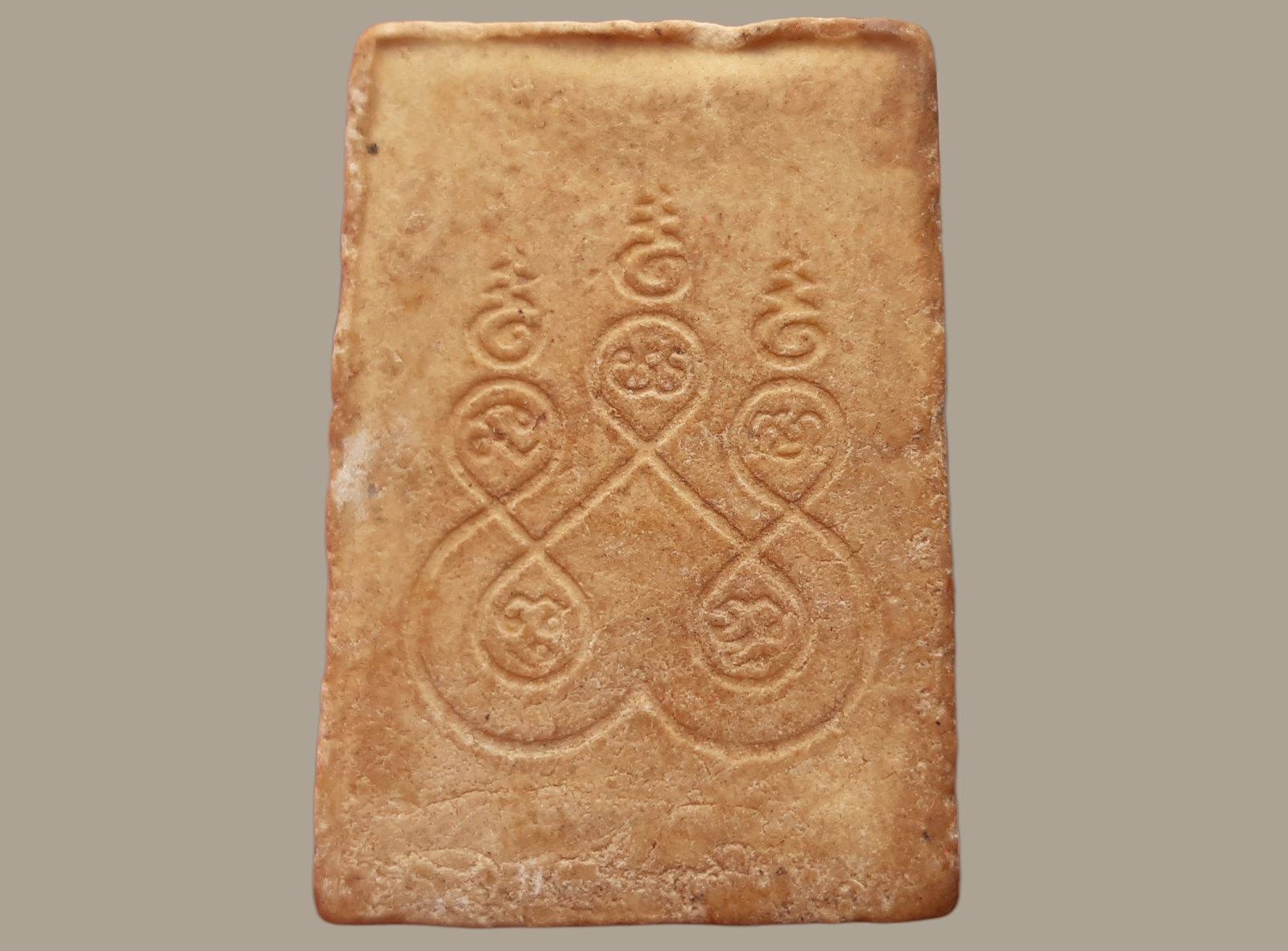 พระพิมพ์ สมเด็จ หลวงพ่อคูณ วัดบ้านไร่ จ.นครราชสีมา ยันต์ 5 ปี 2536 พิธีเสาร์ 5 เนื้อผง