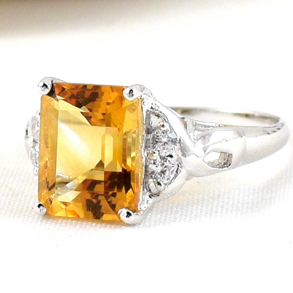 แหวนเงินแท้ราคาถูกชุบทองคำขาว ซิทรินแท้ 3.25 กะรัต เพชรCZ 0.06 กะรัต งานประณีตสวยงาม สั่งผลิตค่ะ