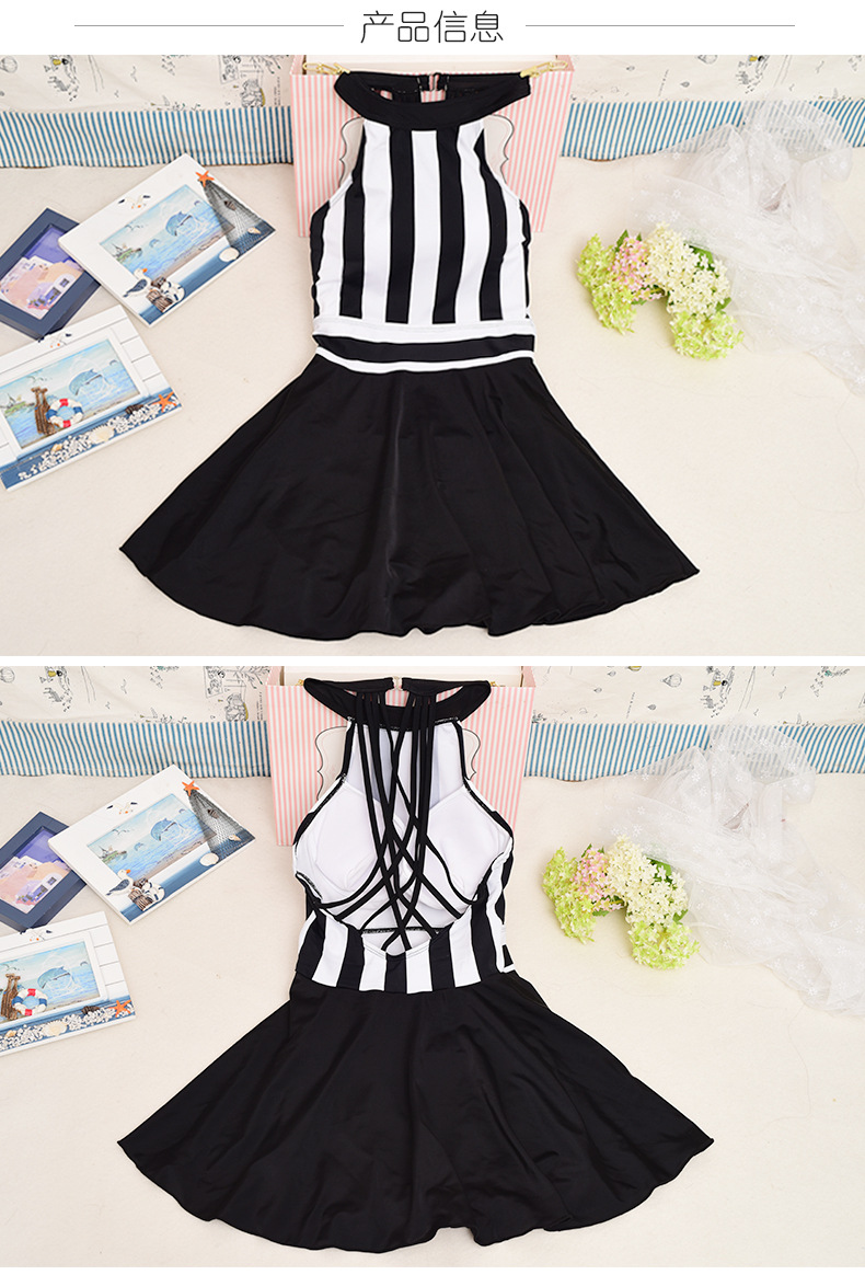 ชุดว่ายน้ำวีนพีช 2xl รอบอก 32-36 รอบเอว 28-34 สะโพก 34-42 นิ้ว ชุดยาว 29 นิ้วค่ะด้านในเป็นขาสั่นไม่แยกชิ้นค่ะ ผ้าดี งานสวย หรูมาก