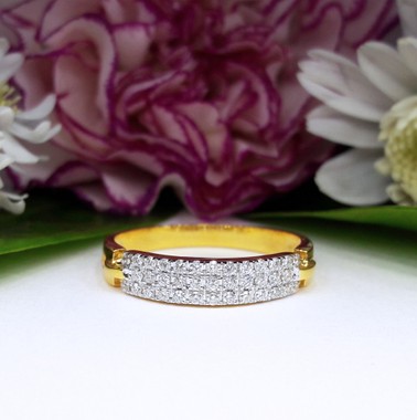 สั่งผลิตเพชรเบลเยี่ยมคัท แหวนแต่งงาน แหวนหมั้น ใส่เที่ยว ออกงาน แหวนทองคำ 18K เพชรแท้ 0.20 กะรัต 2.40 กรัม น้ำ 99 ราคาถูกมาก มีใบรับประกันค่ะ