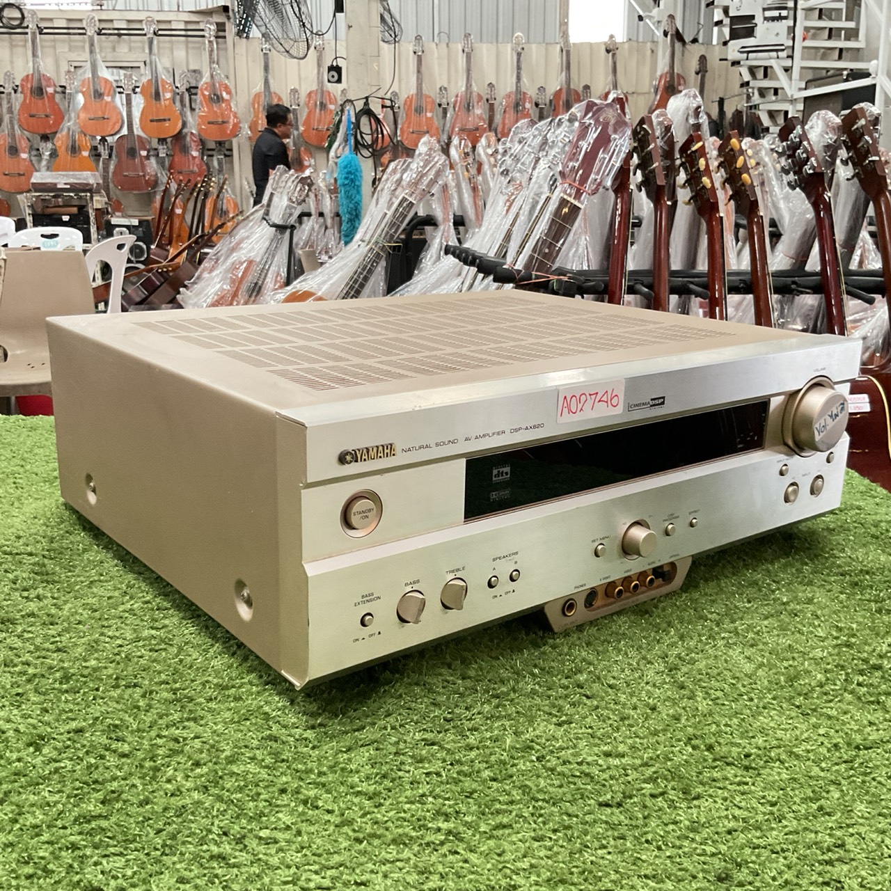 เครื่องขยายเสียง YAMAHA : DSP-AX620