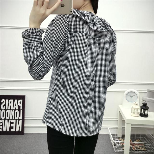 เสื้อแฟชั่นแขนยาวลายสก๊อตขาวดำเทา คอกลมระบายสองชั้น