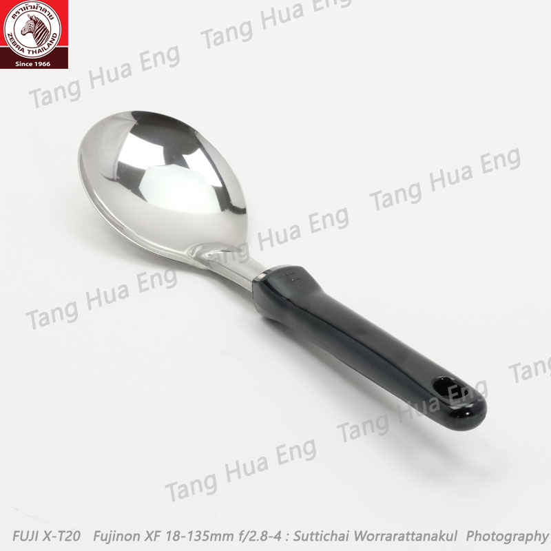 ทัพพีแขก-ด้ามดำใหญ่ โฟกัส ตราหัวม้าลาย