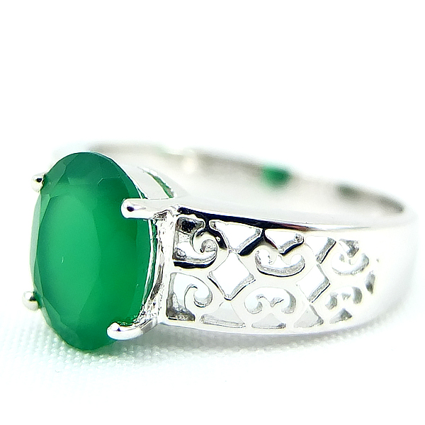 แหวนเงินแท้ราคาถูกชุบทองคำขาว พลอยแท้กรีนอะเกท 1.80 กะรัต งานประณีตสวยงาม สั่งผลิตค่ะ