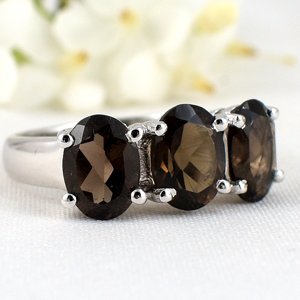 แหวนเงินแท้ราคาถูกชุบทองคำขาว พลอยแท้สโมกกี้ควอทซ์ 3.69 กะรัต งานประณีตสวยงาม สั่งผลิตค่ะ