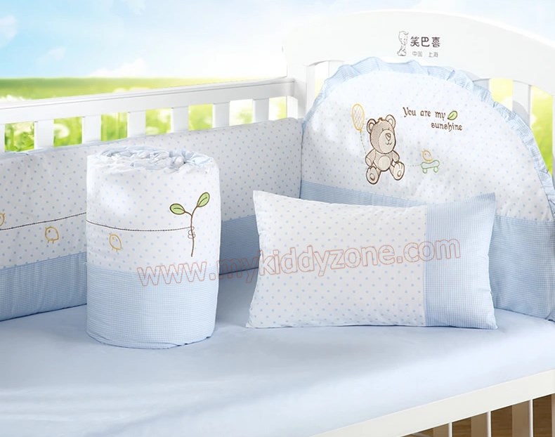 TP201122 ชุดเบาะกันกระแทกผ้าปูนอน 6ชิ้น ลาย Sunshine Blue Bear