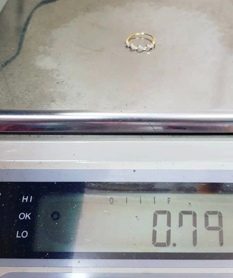 พร้อมส่งและสั่งผลิตแหวนเพชรแท้น่ารักๆ แหวนแต่งงาน แหวนหมั้น ใส่เที่ยว ออกงาน แหวนทองคำ 9K เพชรกุหลาบแท้ 0.08 กะรัต 16 เม็ด ราคาถูกมาก ส่งฟรี