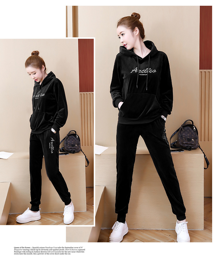 ชุดเซตกันหนาว เสื่้อ+กางเกงผ้ากำมะหยี่ รอบอกใส่ได้ตั้งแต่ 44-52 หน้าผ้า 52 นิ้วค่ะ กางเกงรอบเอว 34-46 สะโพก 44-54 นิ้วค่ะ ผ้าดี งานสวย คุ้มราคามากค่ะ